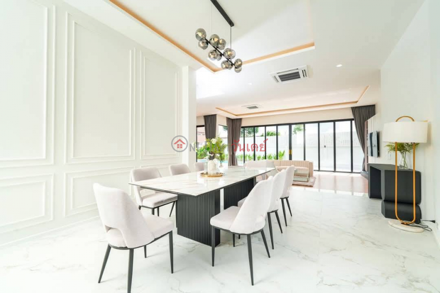 Property Search Thailand | OneDay | Residential Sales Listings | Luxurious Pool Villa for Sale in Land and House Chalong Village, Phuket