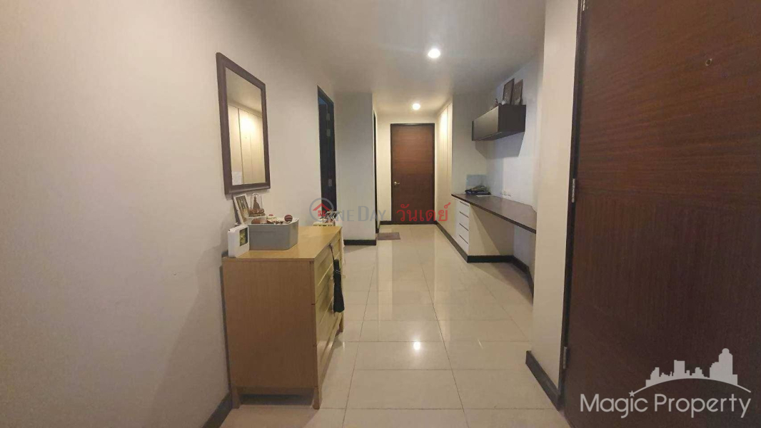 ฿ 12Million | Avenue 61 Condominium, Watthana, Bangkok
