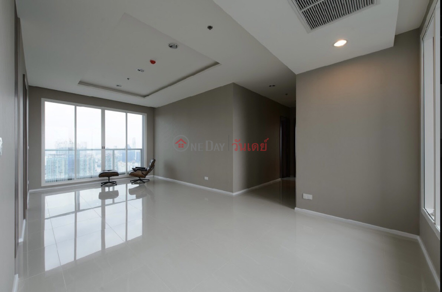 Condo for Sale: Menam Residences, 121 m², 3 bedroom(s) Sales Listings