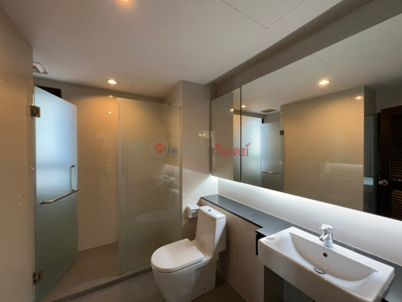 ฿ 70,000/ month Condo for Rent: Charoenjai Place, 171 m², 3 bedroom(s)