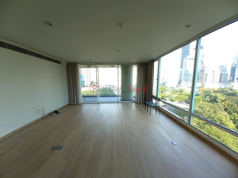 Unfurnished 3-Bedroom Park Chidlom F2 Type รายการเช่า