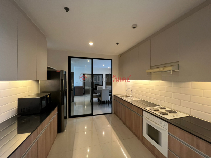 Condo for Rent: Charoenjai Place, 171 m², 3 bedroom(s) Rental Listings