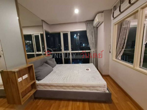 Condo for rent Lumpini Park Vibhavadi Chatuchak, South Side, Corner room, fully furnished _0