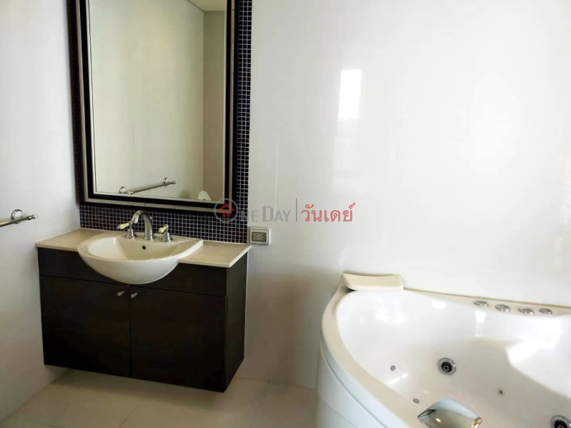 ฿ 50,000/ month | Condo for Rent: Watermark Chaophraya, 106 m², 2 bedroom(s)