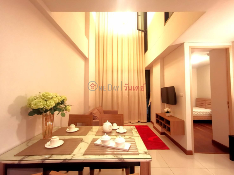 A Nice 2 Bedroom Duplex Unit at Thong Lo Soi 8 รายการเช่า