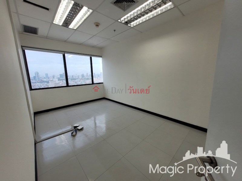 ฿ 328,630/ month | RS Tower Ratchadaphisek Road, Din Daeng, Bangkok.