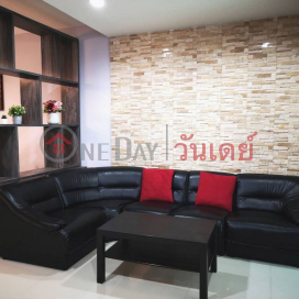 Townhouse for Rent: Town Avenue Srinagarin, 195 m², 3 bedroom(s) - OneDay_0