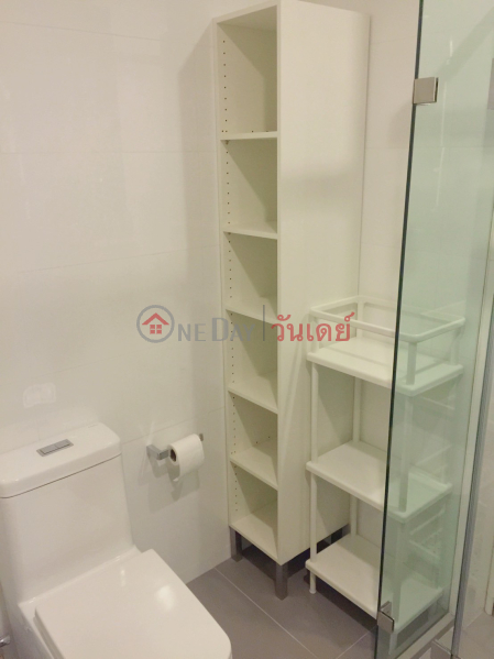 Condo for Rent: The Room Rama 4, 45 m², 1 bedroom(s) Rental Listings