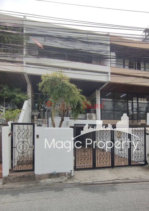 Thonglor 20, Watthana, Bangkok (MAG-MGP1254)_0