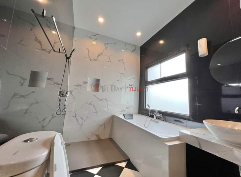 ฿ 60,000/ เดือน New Minimal Loft Design House on Ekamai Thonglor