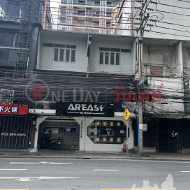 Commercial Building with 4 floors For Sale on Ekkamai Rd, Bangkok _0