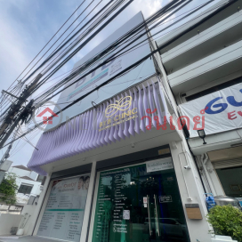BYB Clinic,Chatuchak, Thailand