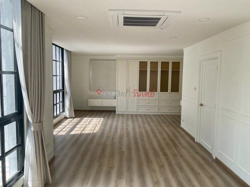 Gorgeous 4-storey Townhouse at Ekamai Soi 12, available for rent Thailand | Rental, ฿ 120,000/ month