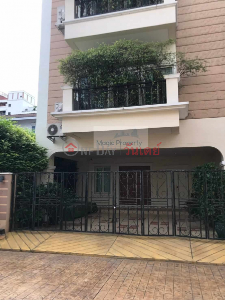 Coolidge Place Soi Soonvijai 2, Bang Kapi, Huai Khwang, Bangkok Thailand Sales | ฿ 33Million