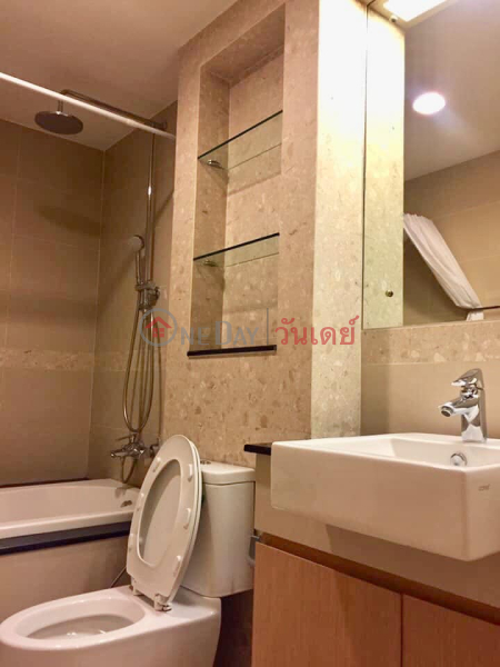 Property Search Thailand | OneDay | Residential Rental Listings Condo for Rent: The Crest Ruamrudee, 44 m², 1 bedroom(s)