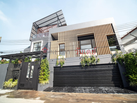 House at Downtown Sukhumvit (TRI-4827)_0