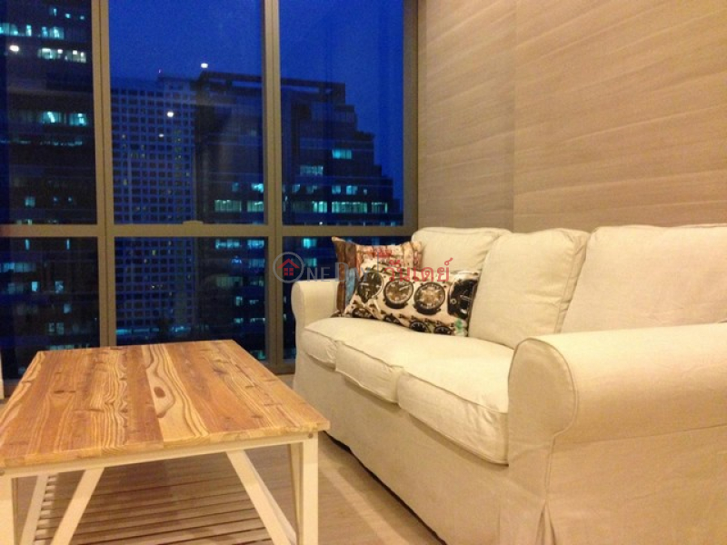 Property Search Thailand | OneDay | Residential Rental Listings | Condo for Rent: The Room Sukhumvit 21, 50 m², 1 bedroom(s)