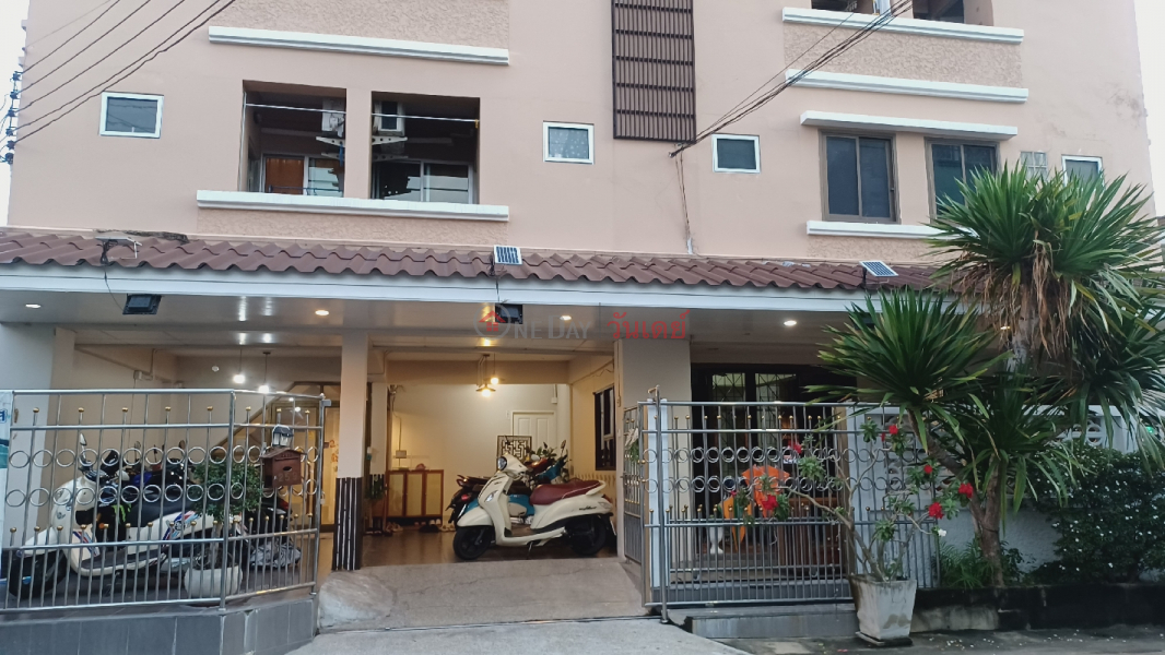 Romchat Apartment (ร่มฉัตร อพาร์ทเม้น),Lam Luk Ka | OneDay วันเดย์(1)