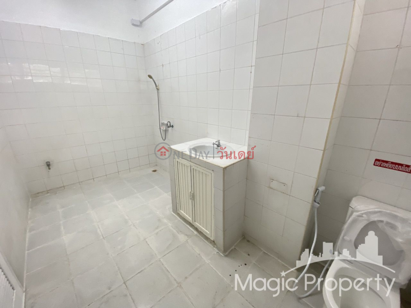 ฿ 45,000/ month, 4 Floors Shophouse For Rent in Soi Sukhumvit 71(Pridi 32),Watthana, Bangkok