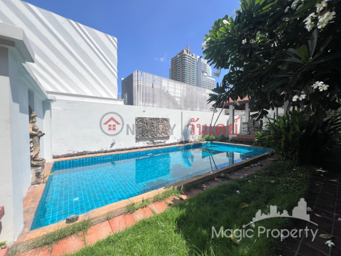 Sukhumvit 39, Khlong Tan Nuea, Watthana, Bangkok _0