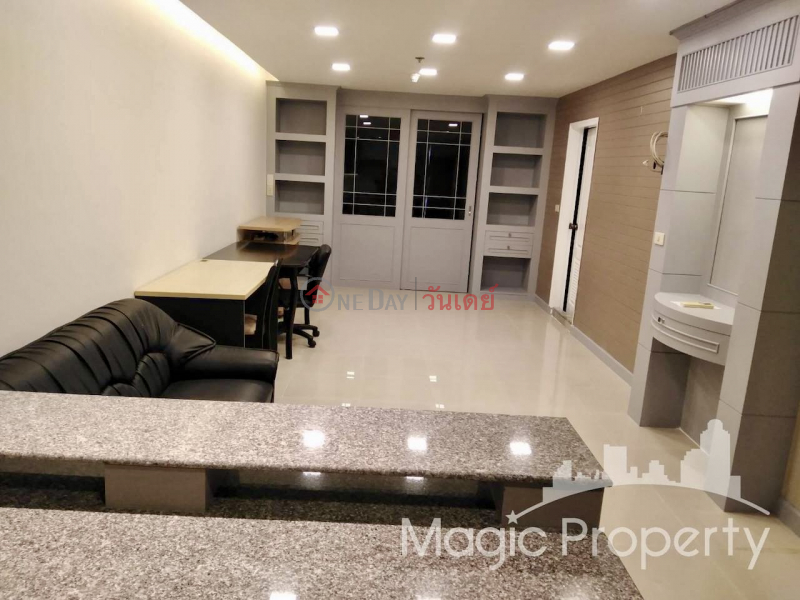 State Tower, Silom, Bang Rak, Bangkok | Thailand | Sales ฿ 6.2Million