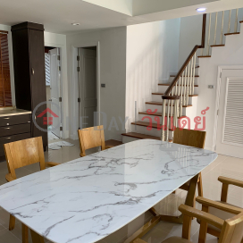 Townhouse for Rent: Townhouse Soi Santi Suk, 240 m², 4 bedroom(s) - OneDay_0