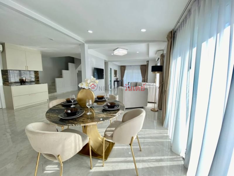 Modern Pool Villa 5 Beds 6 Baths Pattaya Thailand | Sales ฿ 10.5Million