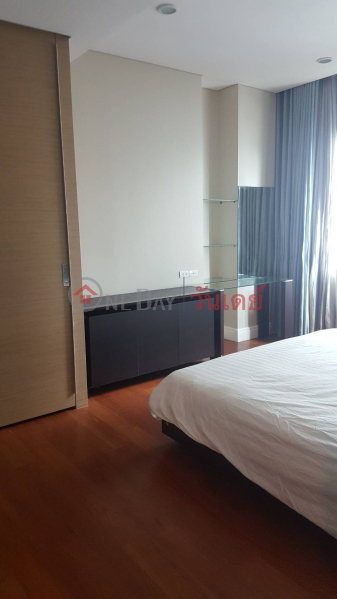 Condo for Rent: Bright Sukhumvit 24, 70 m², 1 bedroom(s) Rental Listings