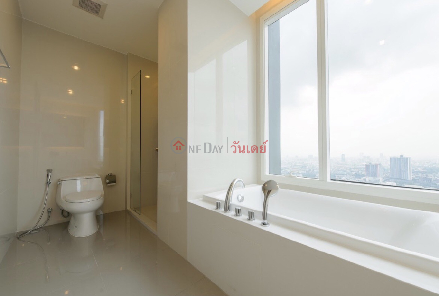 Condo for Sale: Menam Residences, 121 m², 3 bedroom(s) Sales Listings