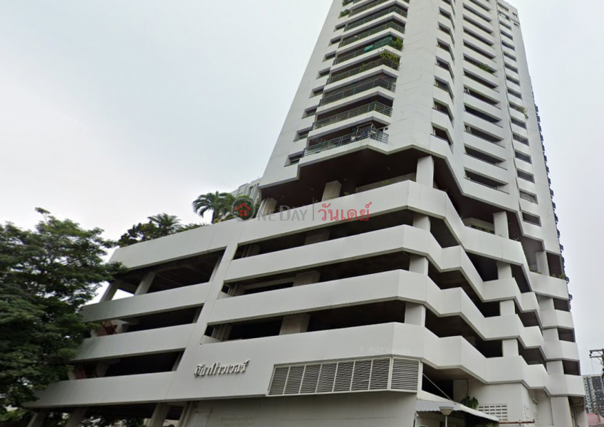 Thana Tower 3 Beds 2 Baths Soi Charan Sanitwong 40 Bangkok Thailand | Sales ฿ 12Million