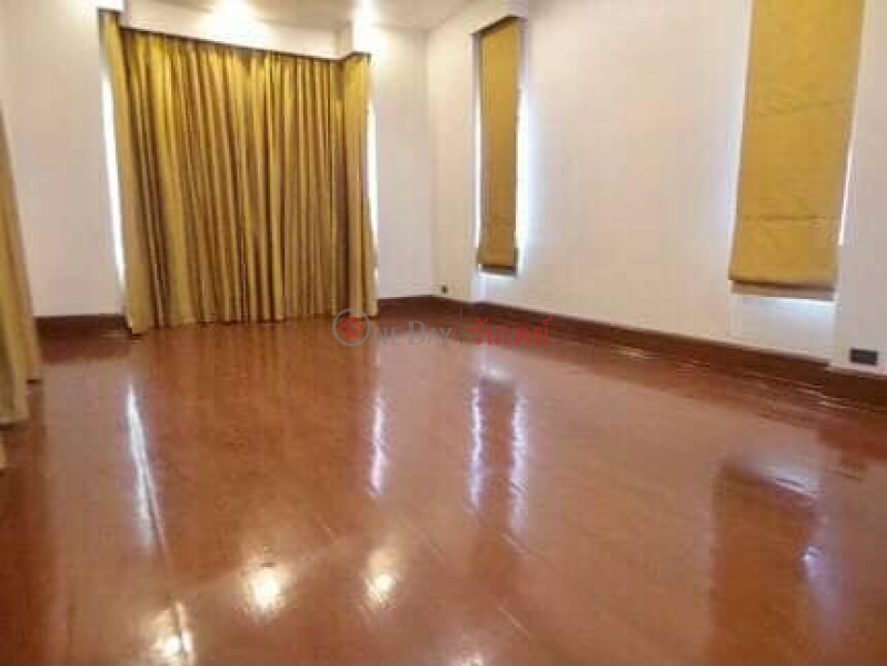 ฿ 550,000/ เดือน Executive House with Private Pool amp Garden around