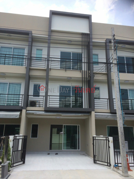 Townhouse for Rent: Townhouse Onnut 17, 178 m², 3 bedroom(s) Rental Listings