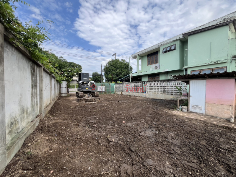 Property Search Thailand | OneDay | | Rental Listings, Land for rent in Chiang Mai, 156 sq.wa., Wang Sing Kham Road, Ping River view, only 13,500 THB/month.