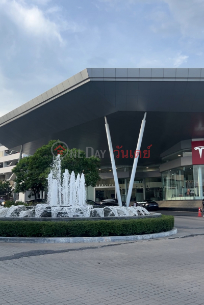 Tesla Service Center - 7, Ramkhamhaeng Road (ตัวแทนจำหน่ายเทสล่า - 7, ถนน รามคำแหง,),Saphan Sung | OneDay วันเดย์(4)