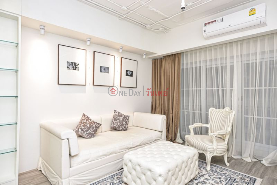 Condo for Rent: State Tower, 68 m², 1 bedroom(s) Rental Listings