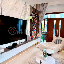 Luxury Detached House for Rent & Sale at The City Ekkamai - Ladprao _0