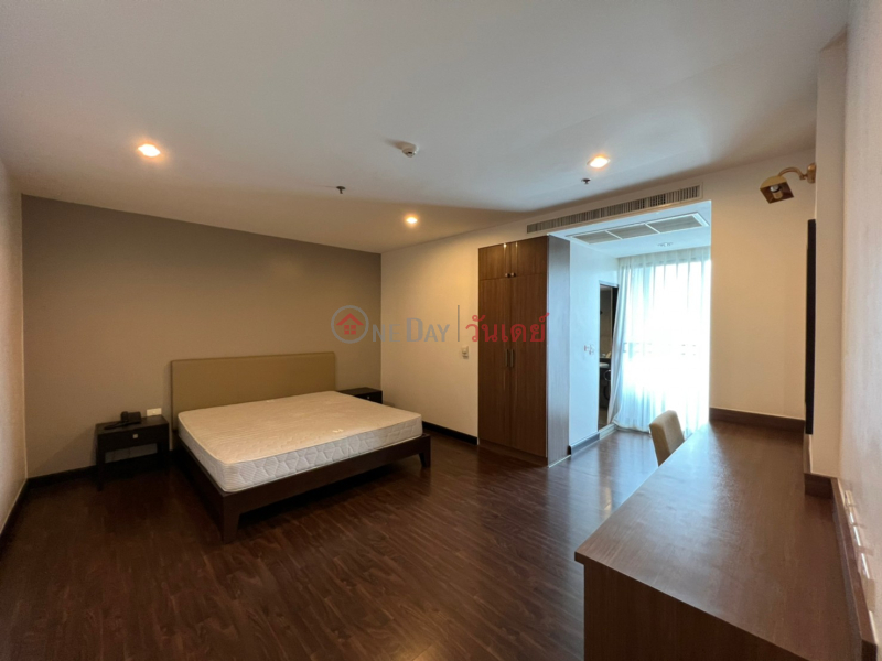 Property Search Thailand | OneDay | Residential Rental Listings | Condo for Rent: Charoenjai Place, 171 m², 3 bedroom(s)