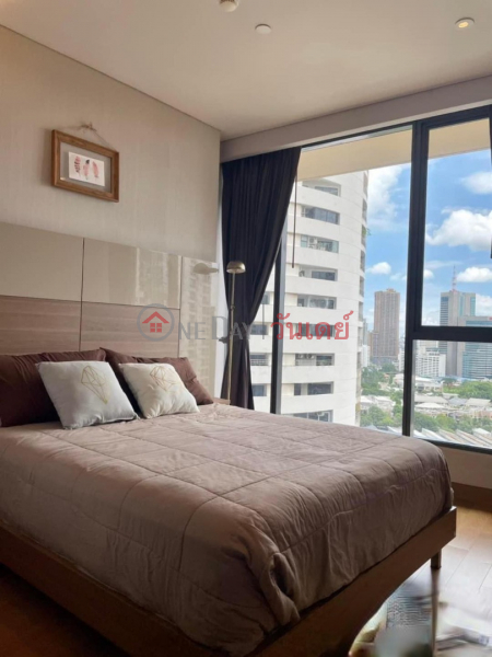 The Lumpini 24 2 Beds 2 Baths Soi Sukhumvit 24, Thailand Sales, ฿ 9Million