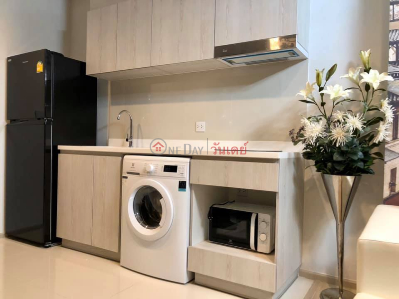 Condo for Rent: Life One Wireless, 45 m², 2 bedroom(s) Rental Listings