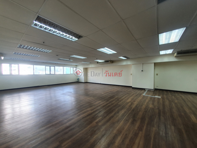 ฿ 100,340/ เดือน Office space for rent 3