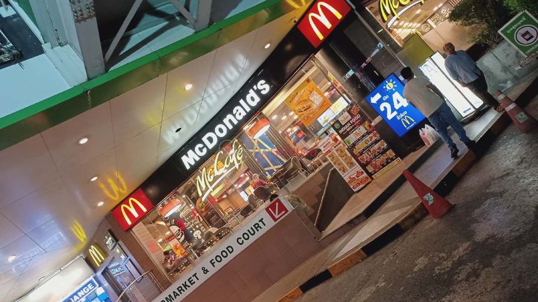 McDonald\'s Robinson Sukhumvit (แมคโดนัลด์ สาขาโรบินสันสุขุมวิท),Khlong Toei | OneDay วันเดย์(3)