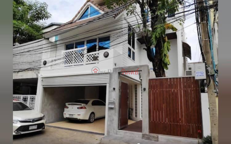 ฿ 75,000/ เดือน บ้านทาวน์เฮาส์ สำหรับ เช่า: Townhouse Rama 9 Soi 26, 450 ตร.ม., 4 ห้องนอน