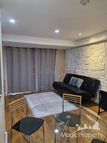 ฿ 30,000/ month | Brighton Place Condominium, Huai Khwang, Bangkok