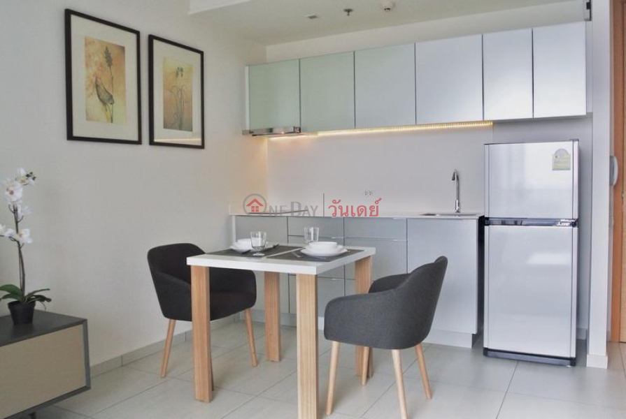 Property Search Thailand | OneDay | Residential Rental Listings | Condo for Rent: The Lofts Ekkamai, 45 m², 1 bedroom(s)