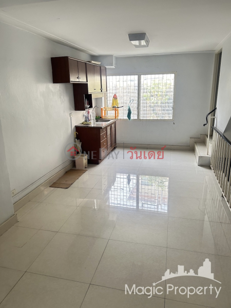 5 Floors Commercial building for Sale on Phetchaburi Road, Huai Khwang, Bangkok | Thailand | Sales ฿ 12.5Million