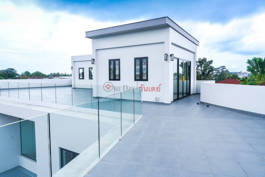 Luxurious Pool Villa for Sale in Land and House Chalong Village, Phuket Sales Listings