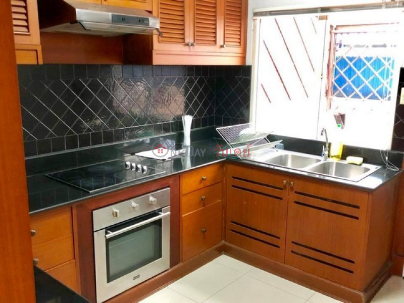 ฿ 89,000/ month | Townhouse for Rent: Baan Klang Krung Thonglor, 450 m², 4 bedroom(s)