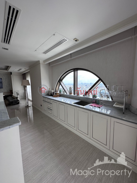 Nusa State Tower, Bang Rak, Bangkok Thailand | Sales ฿ 32.9Million