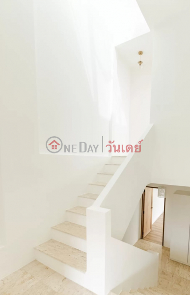 3 Bedroom Town House at Sukhumvit 71 รายการขาย (TRI-5655)