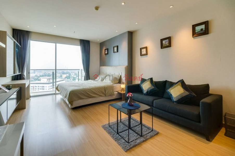 Condo for Rent: Sky Walk Condominium, 40 m², 1 bedroom(s) Rental Listings